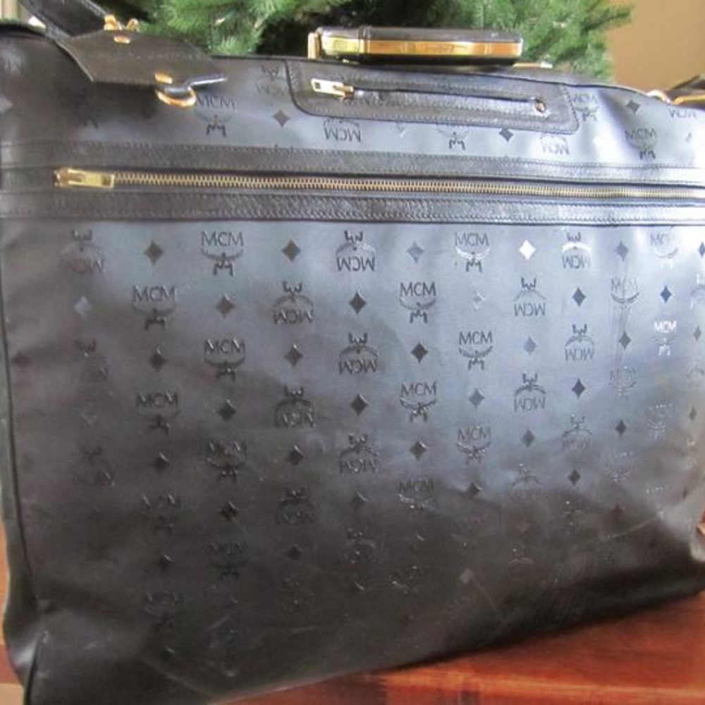 *FLASH SALE!*  MCM Garment Bag + Strap RARE! - Picture 6 of 7